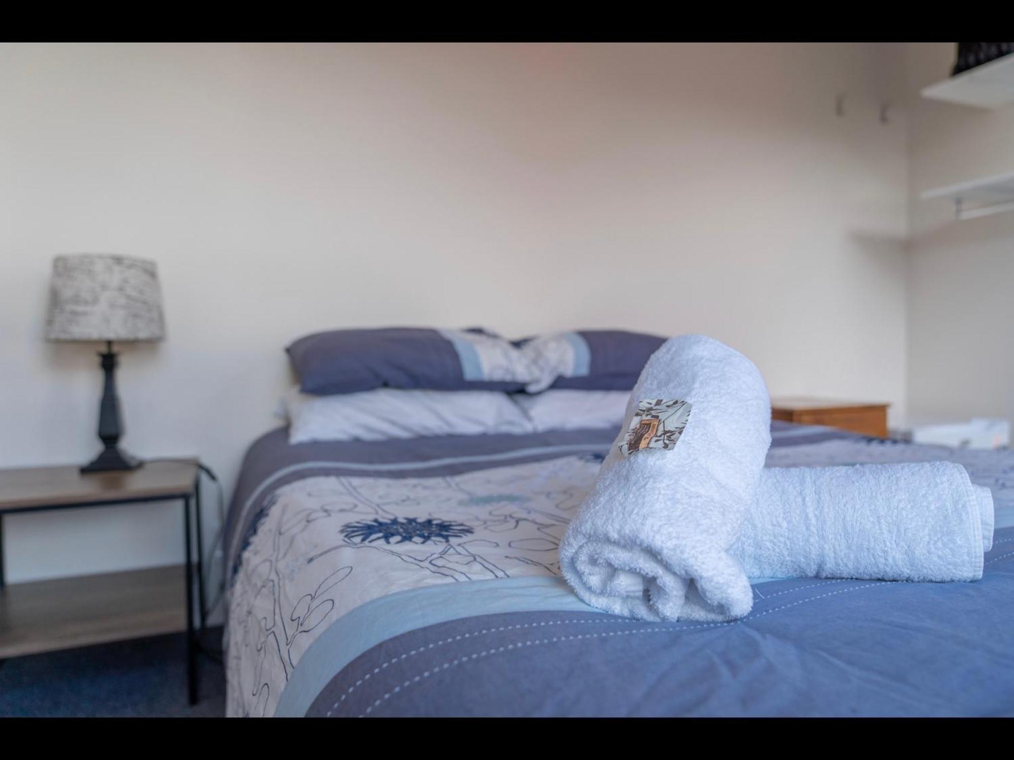 Te Anau Holiday Home - Free Wifi - Free Bikes & Kayaks - Short Walk To Lake & Town - Top Views Dış mekan fotoğraf